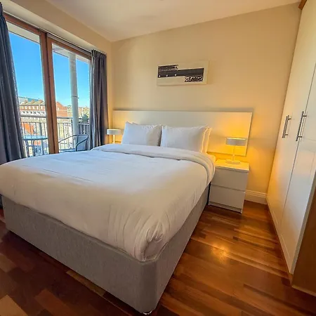 Georgian Square Apartment