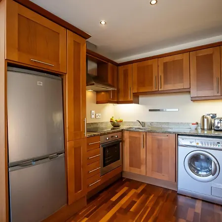 Georgian Square Apartment
