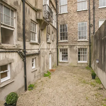 Georgian Square * دبلن